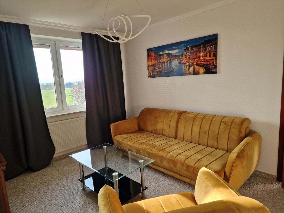 Hotel Podroznik Koszuty Екстер'єр фото